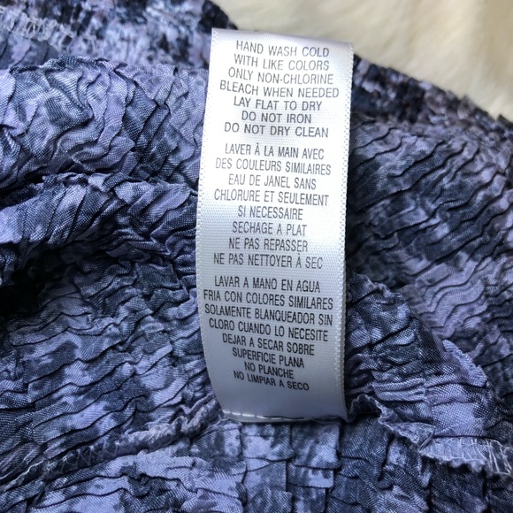 Casual Corner Buttonup - Picture 7 of 10